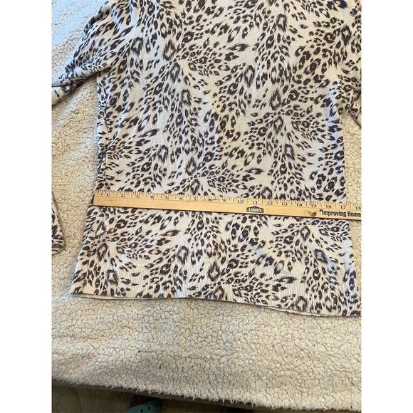 Vtg‎ GAP Women's Gray Leopard Print Cardigan Sweater Size M mob wife lightweight - Picture 6 of 7